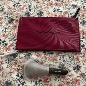 MAC Cosmetics Brush & bag